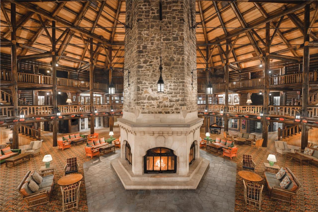 Fairmont Le Chateau Монтебело Екстериор снимка